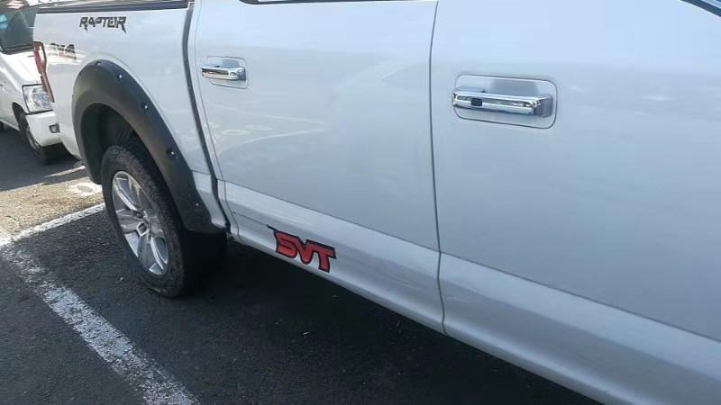 福特f-150 raptor-车门下方翼子板轻微刮蹭修复啥价格啊？铝制车身