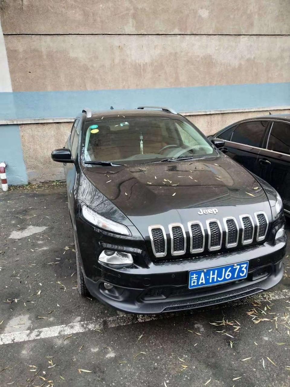 jeep自由光新车落地价格大约是多少？