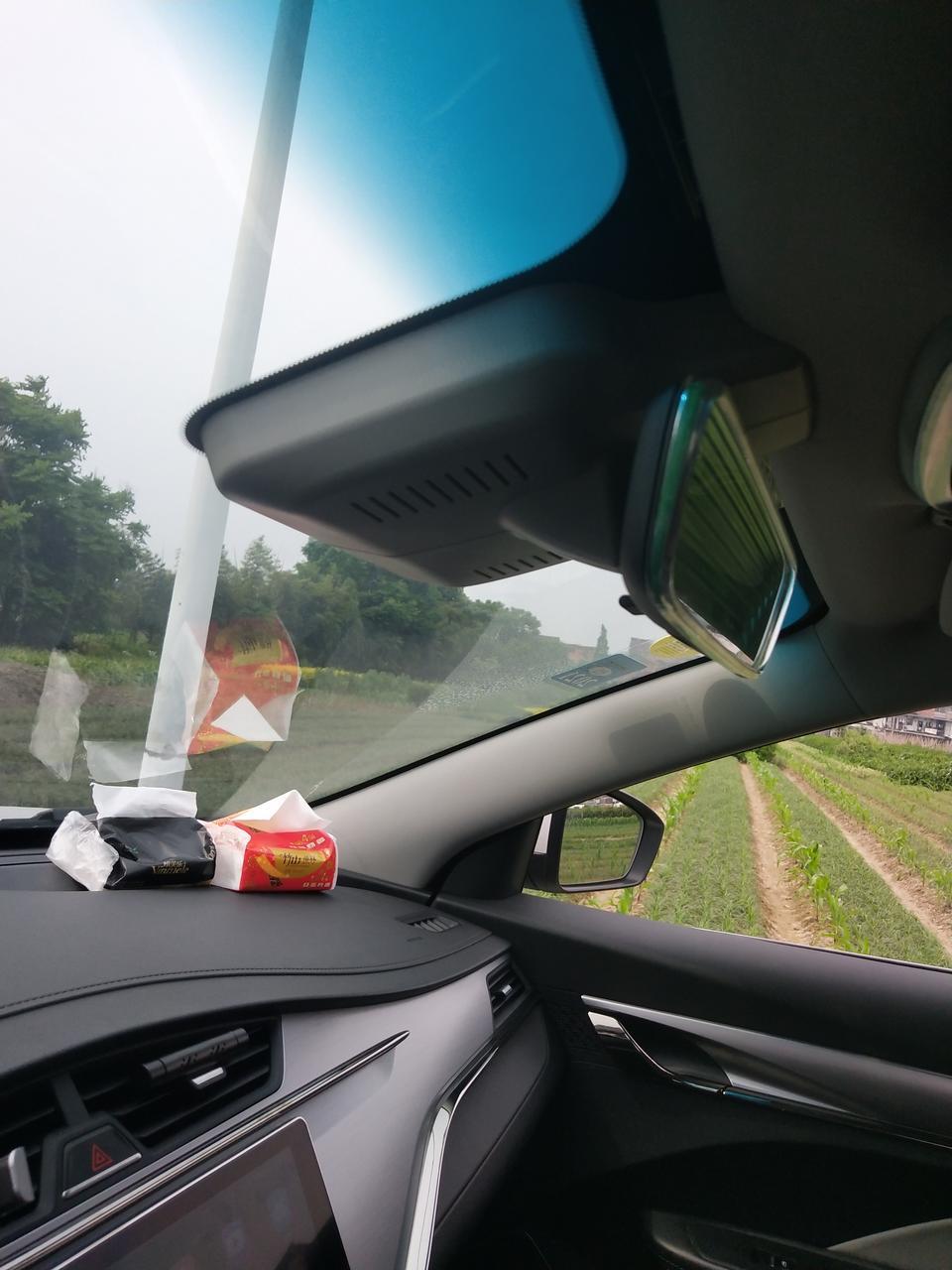 吉利缤瑞缤致版 行车记录仪想改装一下 带停车24小时监控的那种有没有推荐一下