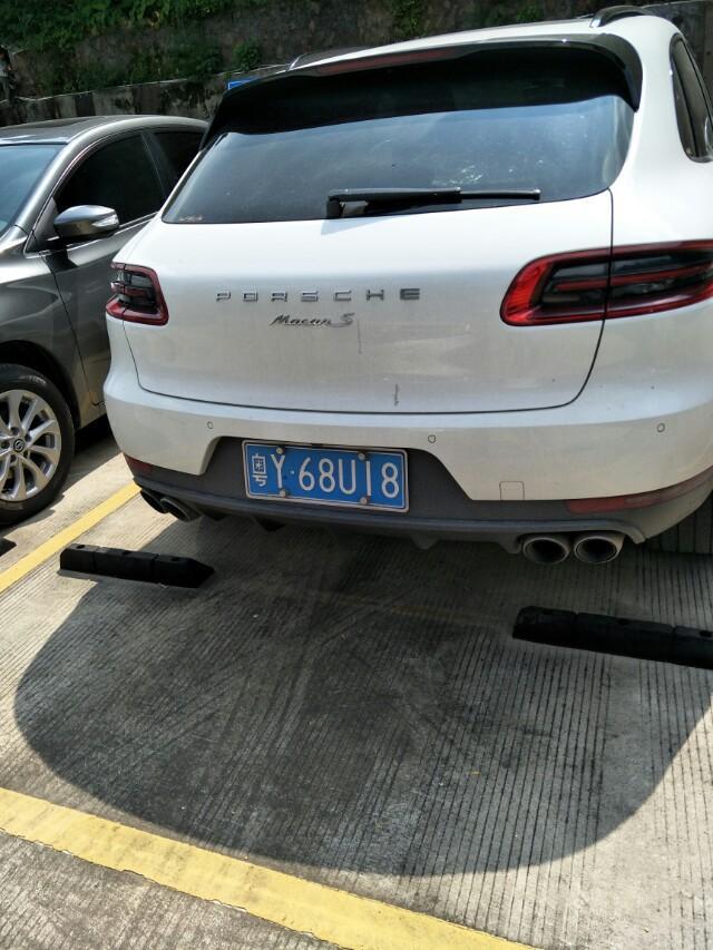 macan-大家看看这是什么车 
 2018年05月20日09:54:06