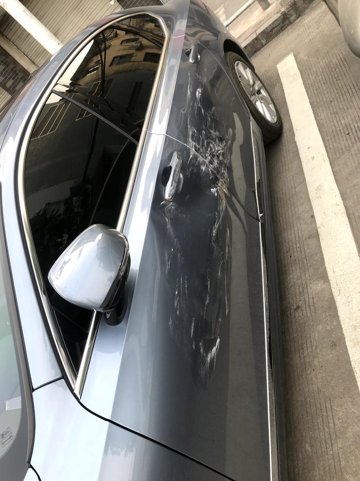 沃尔沃s90-有没有广西车友组织啊～提车10天，就换两个车门……???