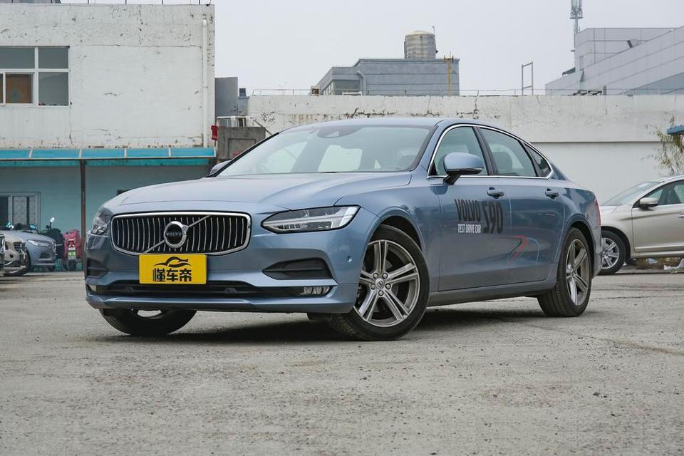 沃尔沃s90-18款S90  T4志远 想加装一套360全景影像，原厂件，哪位大神有路子？
