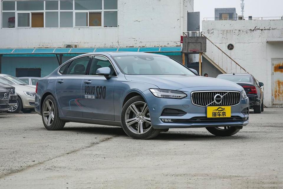 沃尔沃s90-18款S90  T4志远 想加装一套360全景影像，原厂件，哪位大神有路子？