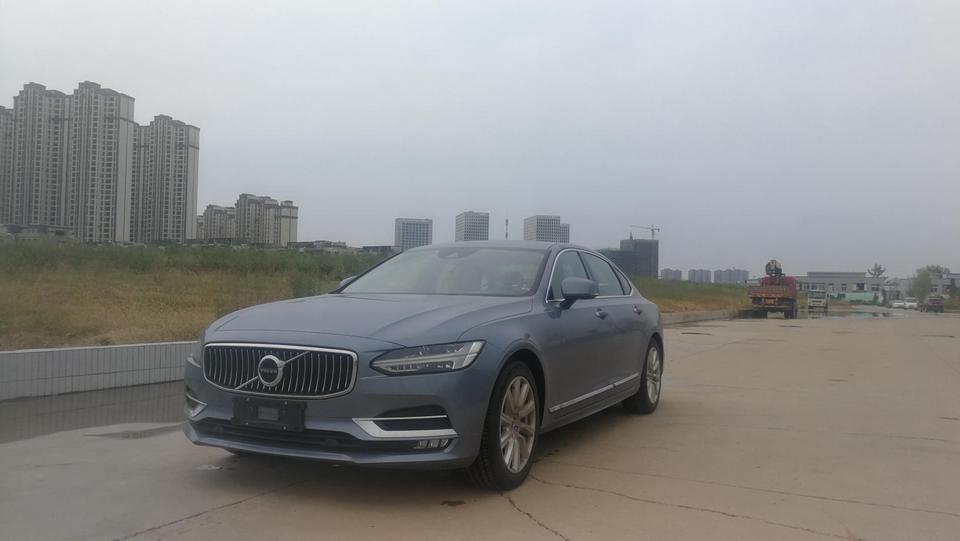 沃尔沃s90-武汉的沃尔沃车友联系一下，上个月刚全款提了一辆T5，想加入组织！