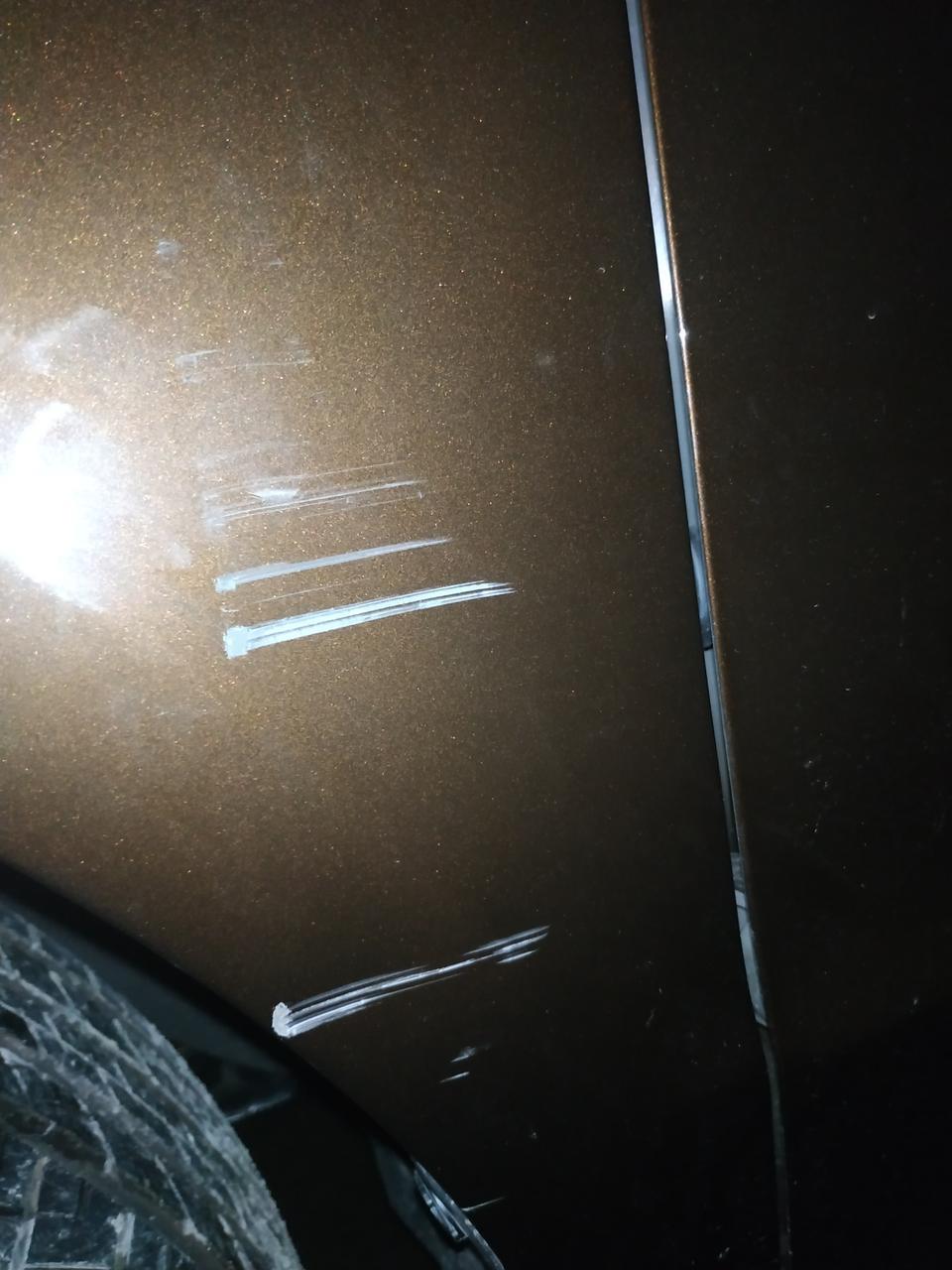 远景x6-新买个把月的远景被自己剐蹭到漆面了！不敢走保险！自费要多少钱？谢谢车友们告知！