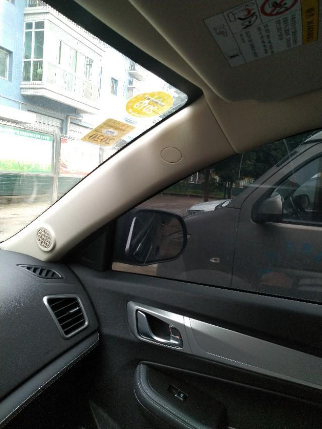 请问老铁们远景X6这款车 安全气囊在哪里