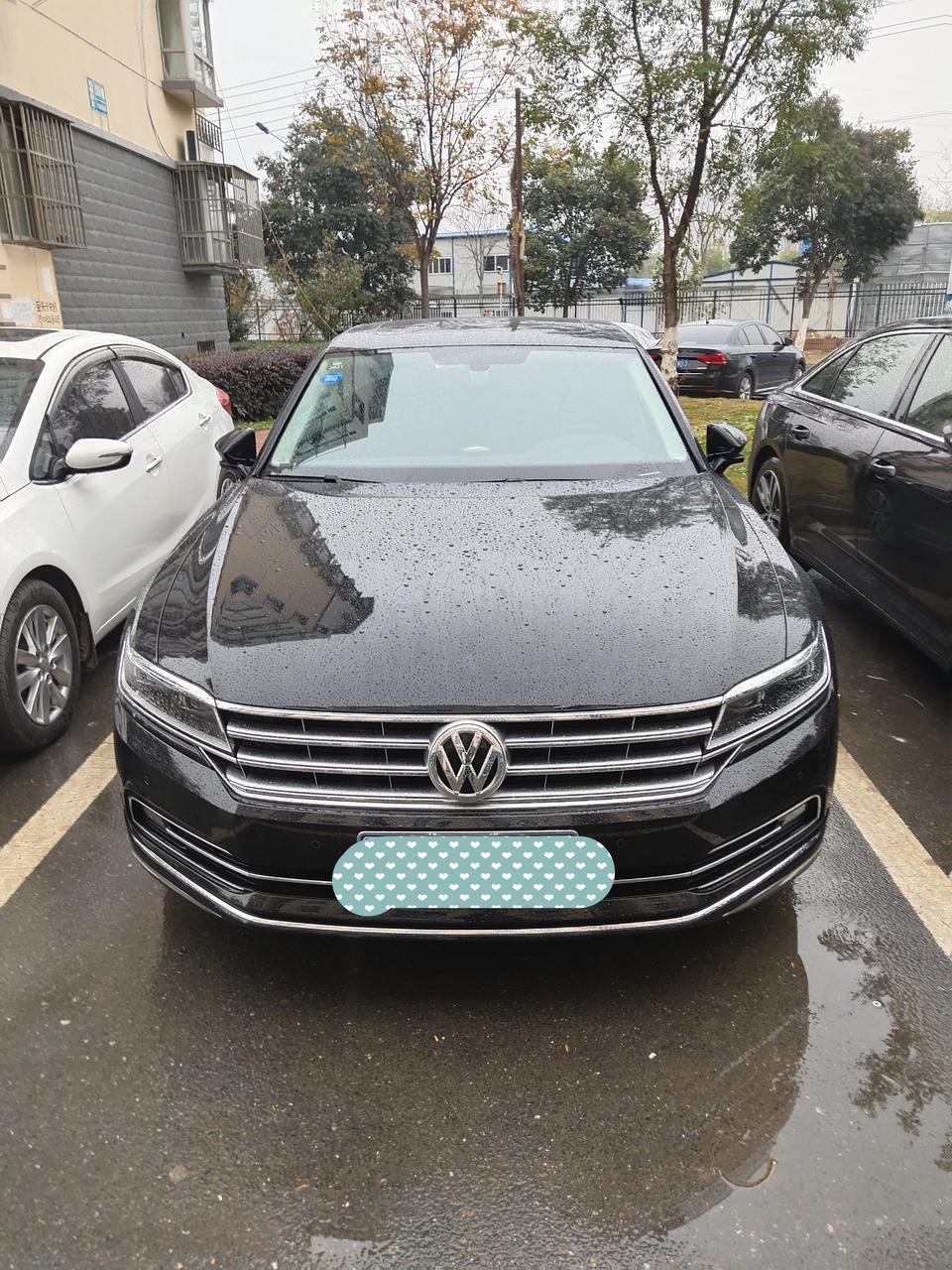 辉昂每次启动速度到40公里，油门踏板会出现一次像弹簧崩的异响，过了40就不再出现，求教其他车主有没有此现象，什么原因？