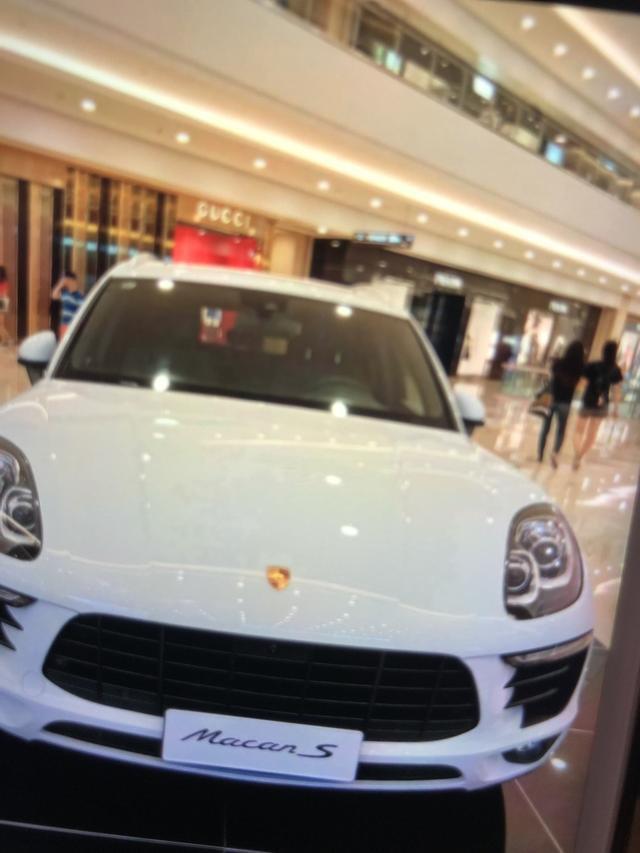 cayenne-大家看看这是什么车說是十多萬信嗎