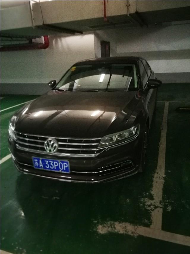 哪位大神告诉我一下，我新买的辉昂乞丐版，18年12月提车的，出厂日期是18年2月，提车时候行驶公里数是10km，所以觉得是库存车也能接受，现在问题是发动机抖动，就是开到60左右时候，不像拖拉机那种抖动，高速上面100以上也抖动，我觉得不像这个价位的车该发生的抖动啊，咋回事啊？刚跑1000km，请教各位车友。