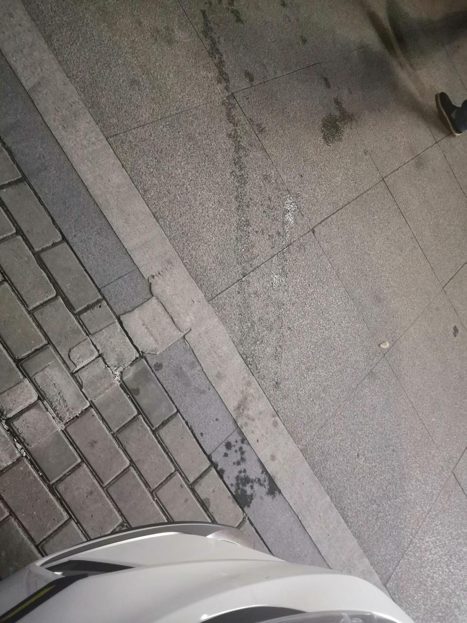 问下大家，国六或是帝豪GS19款的消音器水流量多吗。我的就能喷水的感觉。是什么问题。