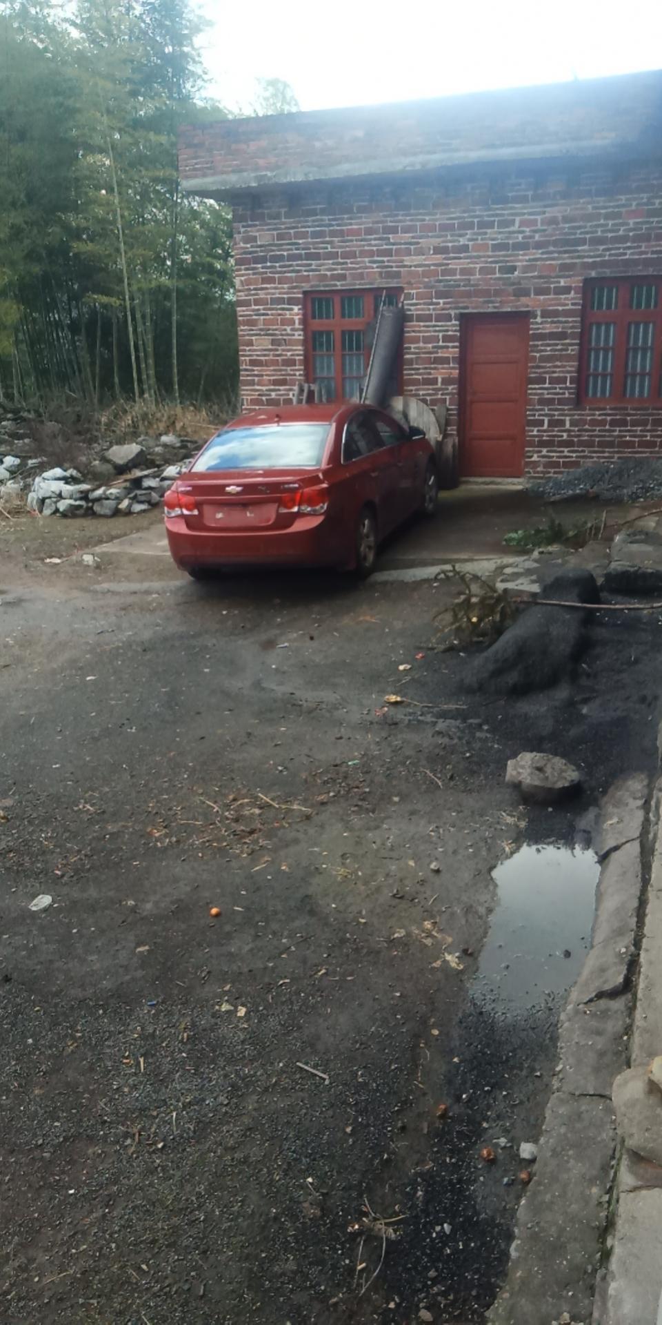 科鲁兹-2014年   1.8L    4.6万   各位大神可以入手吗？  这个油耗有多高啊！