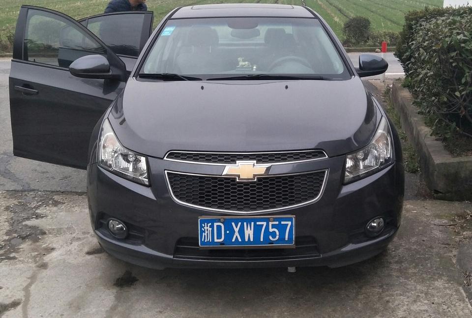 各位大佬，这辆科鲁兹是几几年的？国几？谢谢！