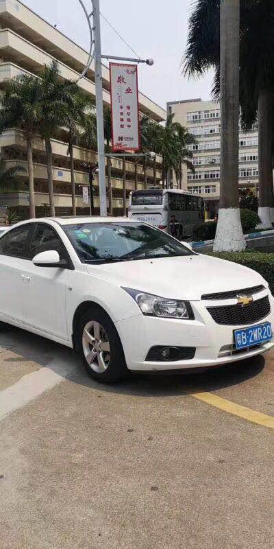 科鲁兹-13年的车，跑了十万公里，带牌给我8万，这个可以要吗？