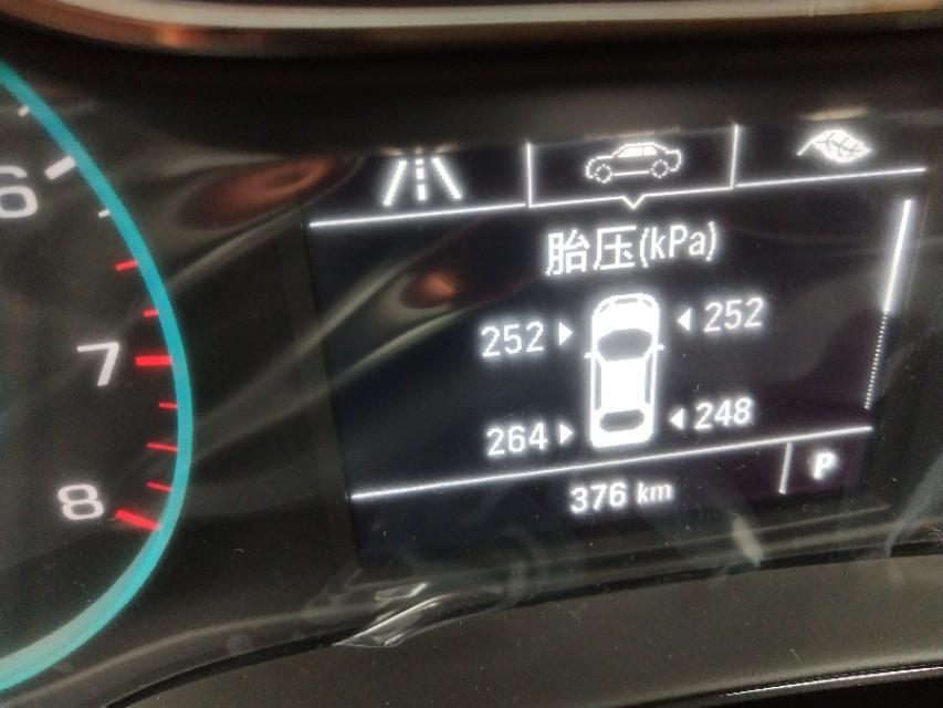 科鲁兹-大佬们，这胎压算正常吗？