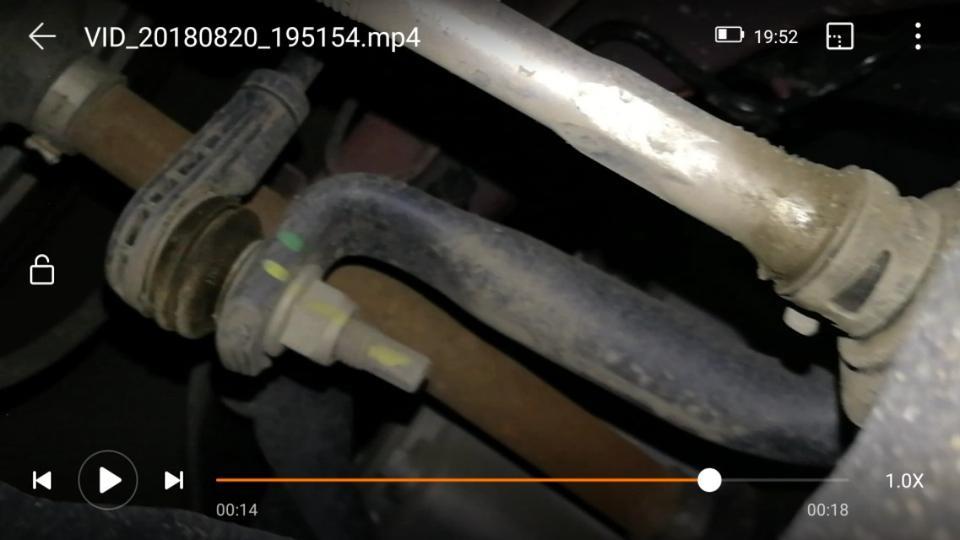 科鲁兹-刚买了5个月的车，衬套生锈正常吗？这还是一个锈了，一个没锈～