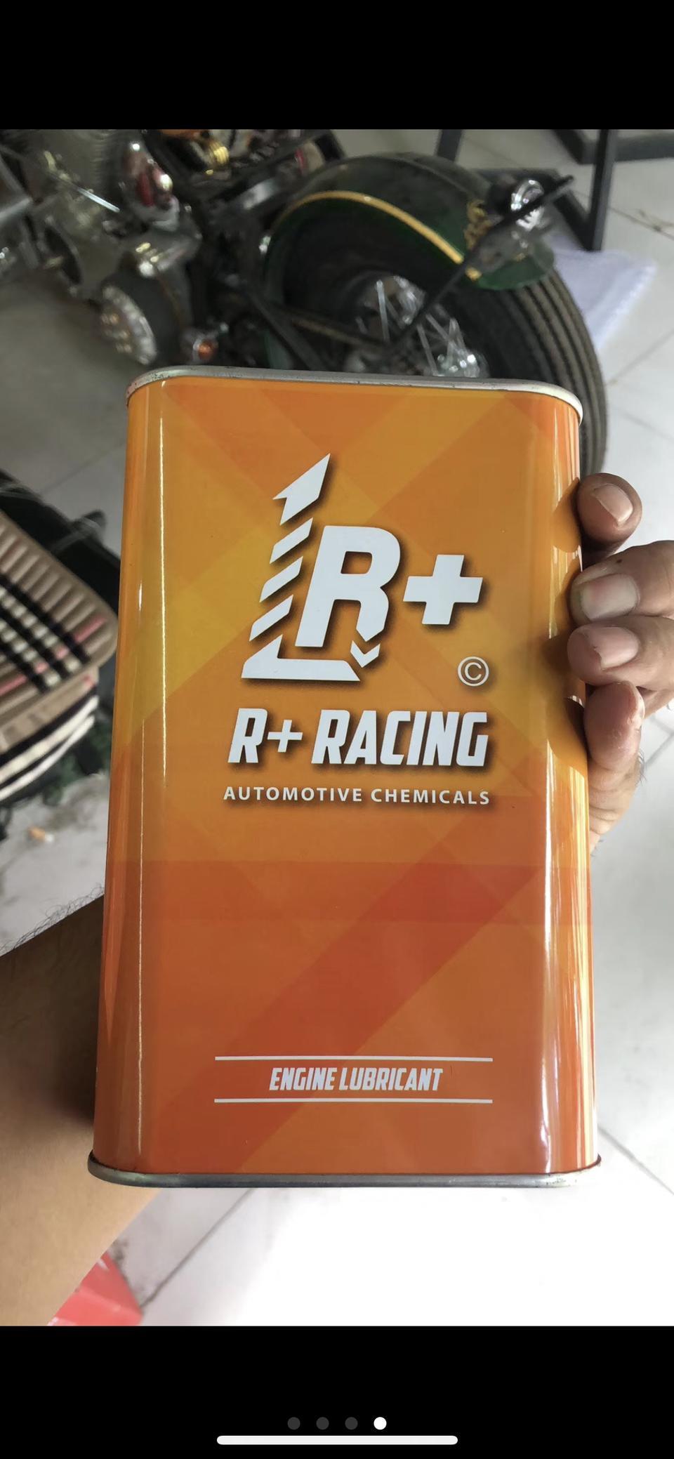 机油问题 请问有人知道R+和帕克龙这俩款机油怎么样 新提的艾力绅 能换这两款机油吗 有没有人懂的 问了好几个人都不知道是什么机油