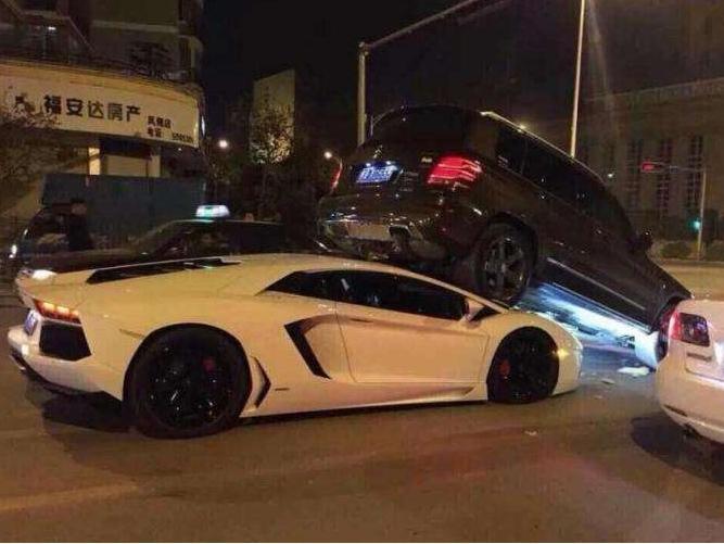 捷豹f-type-2016款和2019款有哪些差别？
2.0和3.0声浪差距大吗？（不算模拟声浪）