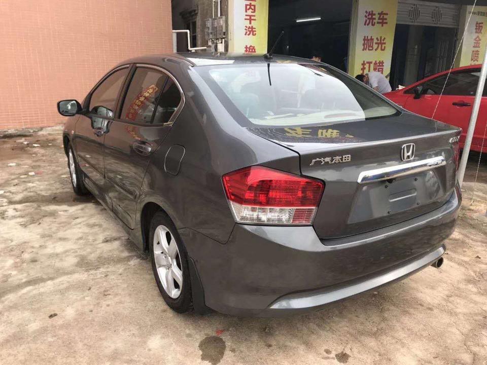 2010款本田锋范自动挡，跑了八万公里，价钱49000元值得吗大神们