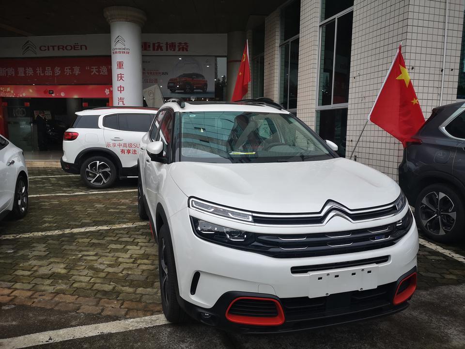 天逸 c5 aircross-提车四天了，想请教各位一个问题，在p挡挂N挡有动静，有时动静还挺大，就是啪的一声，是什么情况呢