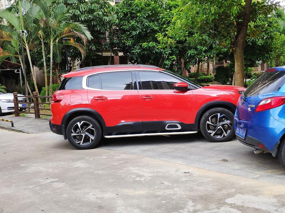 天逸 c5 aircross-有没有海南的车友？哪里有卖？国6的买哪款性价比高些，落地18万以内的！顶配的太贵了，要不起！今天在小区里看到了，围着看了老半天，就差贴着窗户了！?怕被当成贼