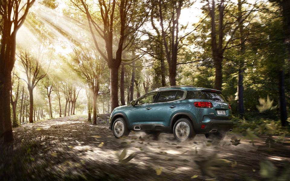 天逸 c5 aircross-天逸乐享版1.6T能优惠到多少啊。坐标合肥，逛了一家4s店，之前说进享优惠一万八，今天打电话说乐享的话可以优惠个两万五，还可以砍多少啊。还有现在买车很少支持三成首付，两三年无息贷款的么