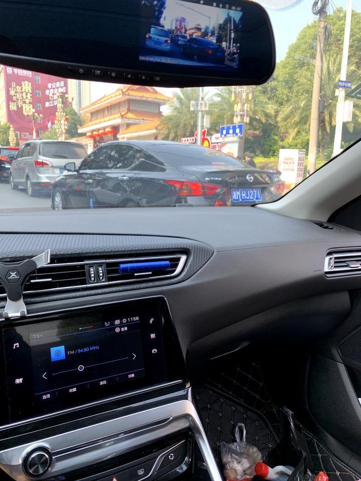 标致308-2019款308今天连蓝牙音乐老是放到不超过一分钟就不响了，自动断了蓝牙，多连了几次还死机了！怎么回事？
