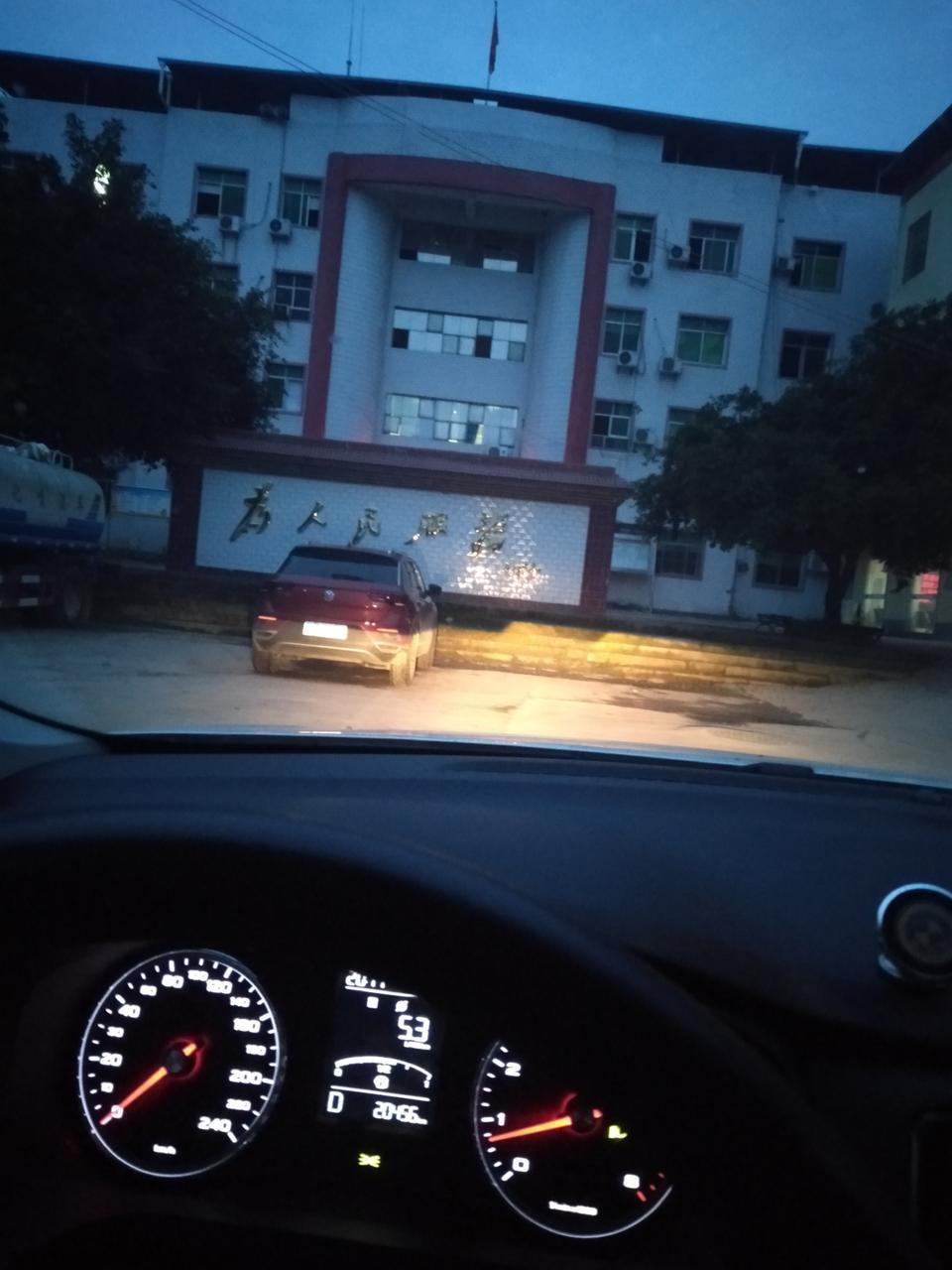 荣威i6-成都有荣威的车队没啊