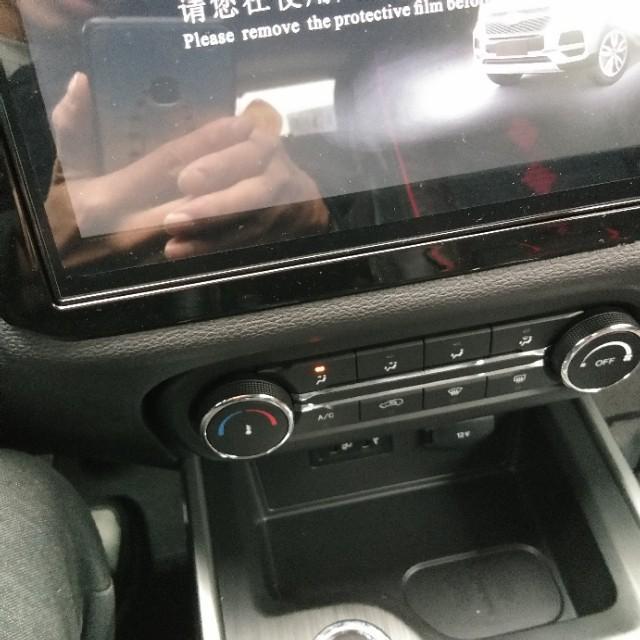 瑞虎5x-这个这个迎面吹风怎么关呐，一直关不掉。