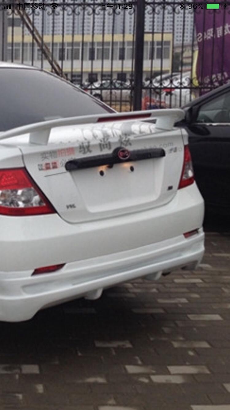 比亚迪f3-f3小排量家庭代步车：我把轮胎加宽了 ：215/40r17的 轮毂加大了7.5j的；转弯时还是不稳，是不是应该换减震 降低车身啊？