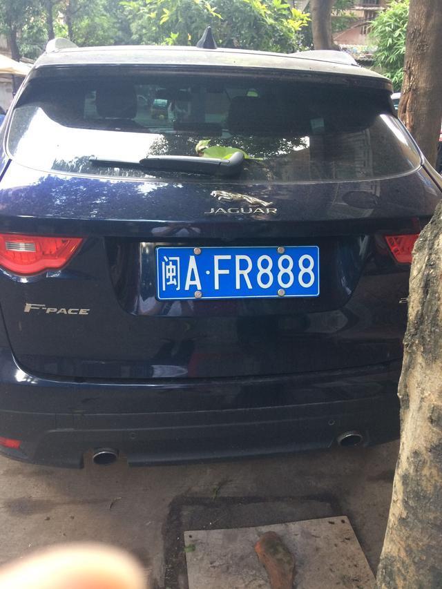 捷豹f-pace-大家看看这是什么车 
 2018年05月06日17:01:27