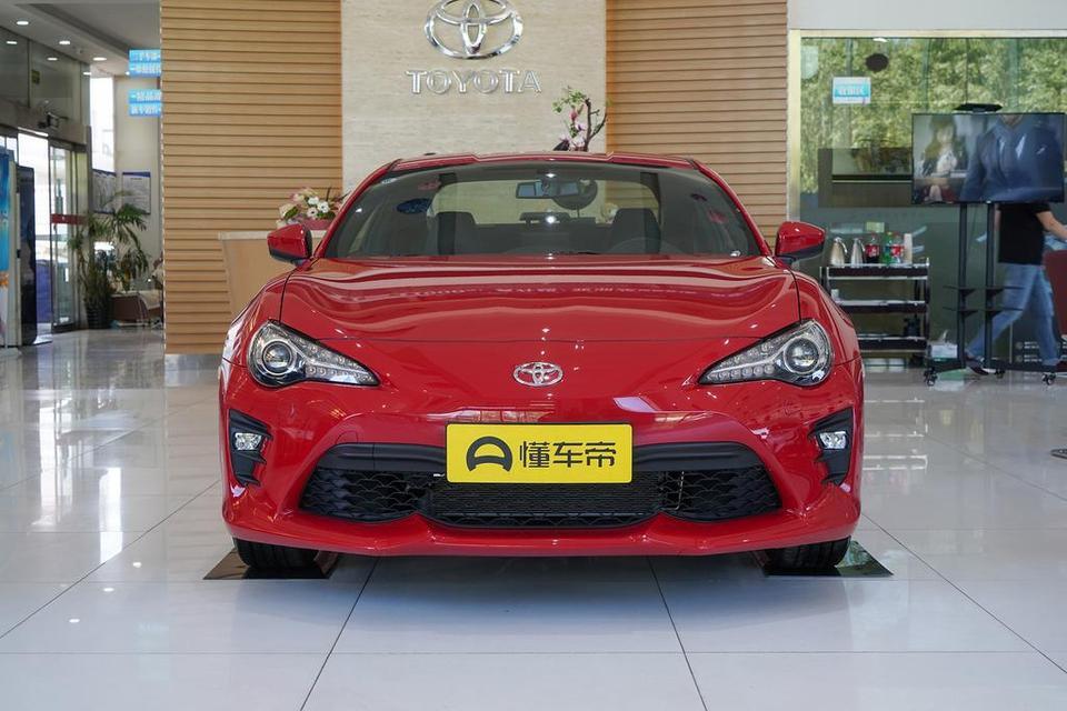 斯巴鲁brz-2019款的86和2020款brz哪个好看又有趣讲细节点车友们
