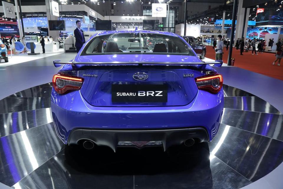 斯巴鲁brz-2019款的86和2020款brz哪个好看又有趣讲细节点车友们