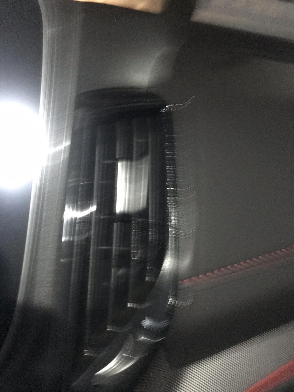 长安cs55-各为大神 为什么我这个车的前挡风玻璃上会有雾汽 而且除不掉