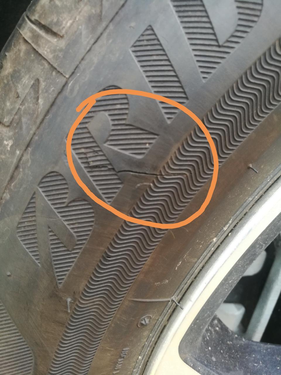 骐达tiida-各位大神：请问一下我的骐达刚买三个月轮胎开裂是否可以找4S店更换？