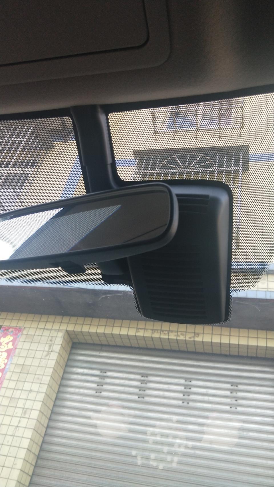 骐达tiida-2019款骐达智行板这是什么？是行车记录仪吗？怎么用？谢谢