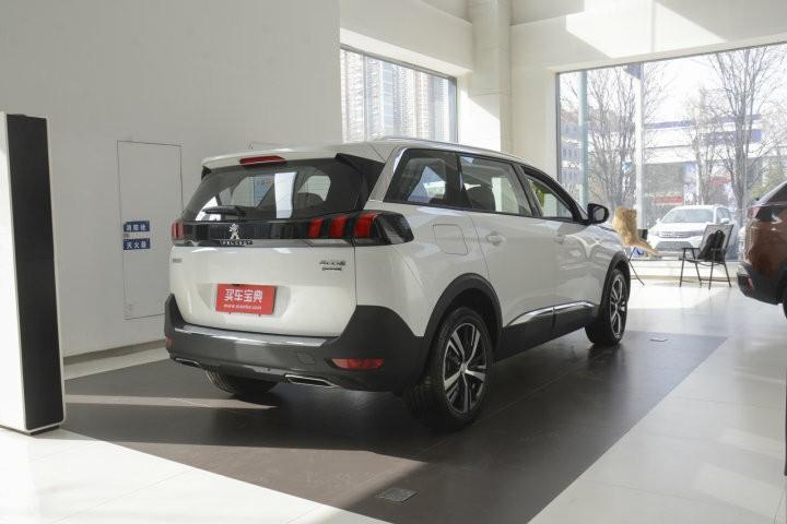 标致5008-外地在京首次购车，5008GT白色，优惠41000，271000上路，赠送了备胎、行车记录仪、发动机护板、灭火器、脚垫、一对钥匙链，合适不，新车上路是否需要更换防冻液、机油等东西，应该注意什么，需要刻意的去跑高速磨合嘛？新手多见谅！