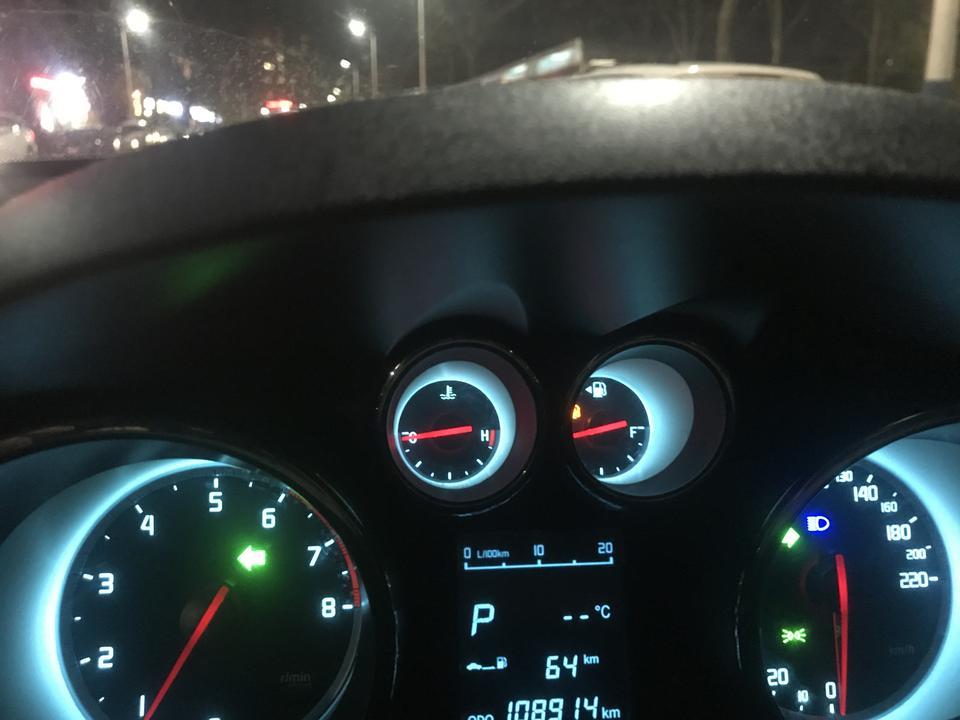 长安cs35-14年长安35,水箱风扇一直在转！水温低的吓人！什么问题，求大神拯救！