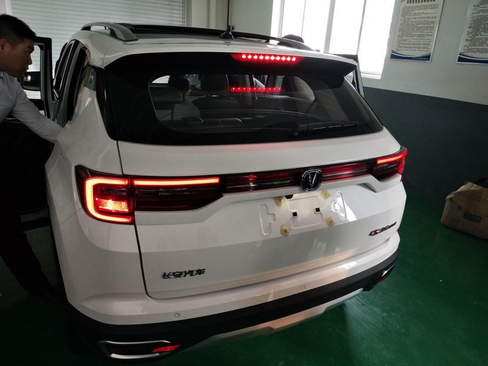 长安cs35-CS35PLUS什么时候上市？帅的不要不要的！
