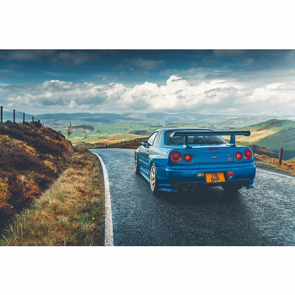 日产gt-r-有没有大哥们可以透露一下新车和二手车r35 r34大概多少钱可以买到呀