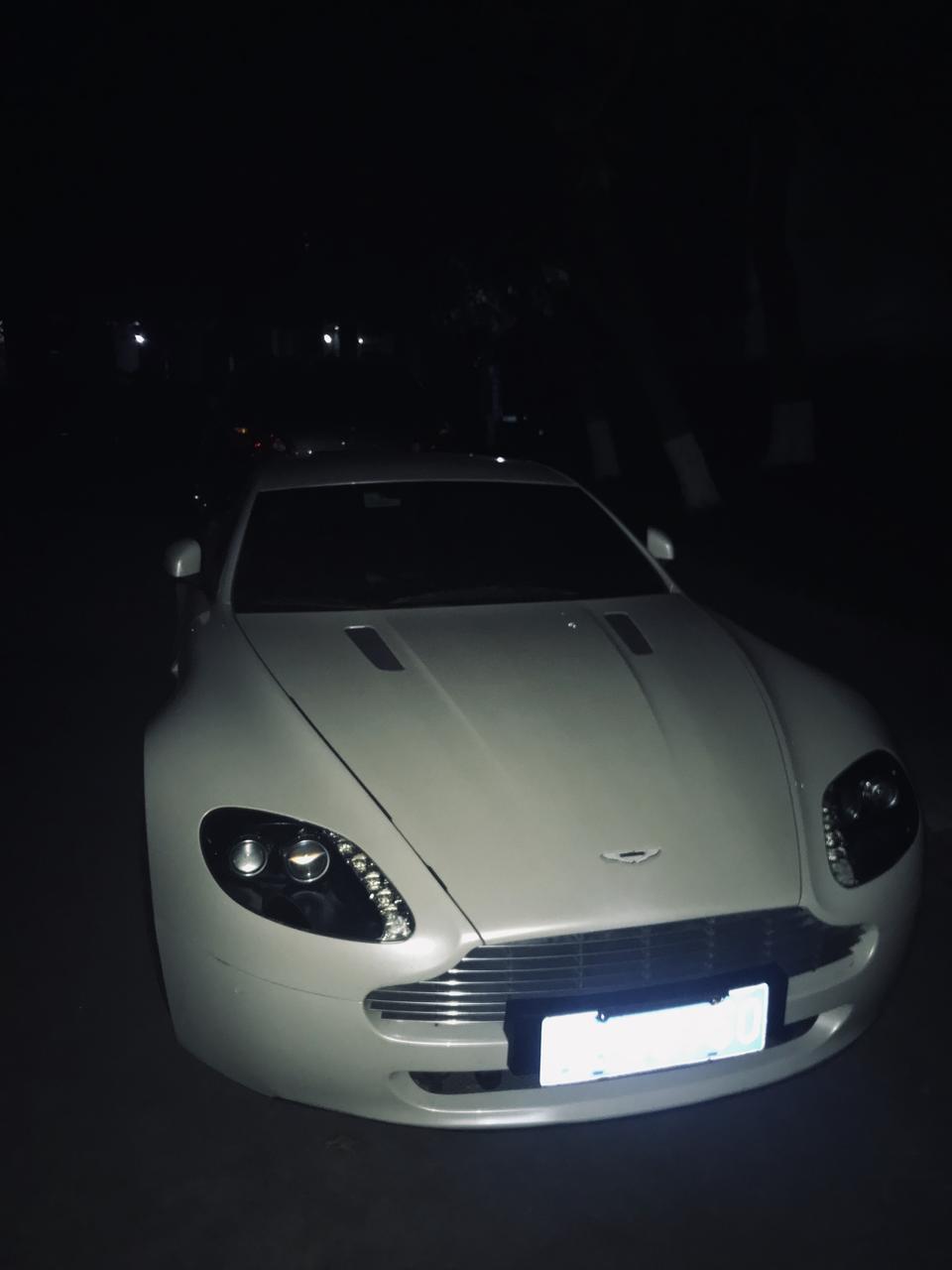 v8 vantage-这是什么车？￼