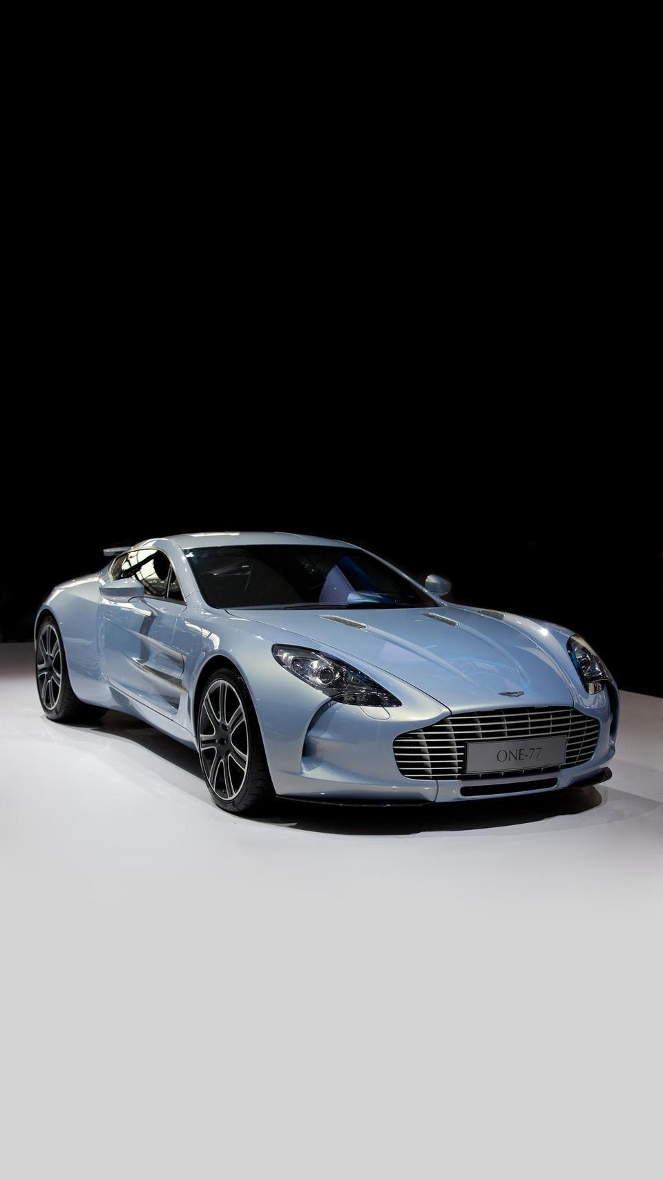 v8 vantage-爱车朋友这款车能不让您心动冯？性能好，动力十足，外观设计美观，而且是名符其实的豪车。
