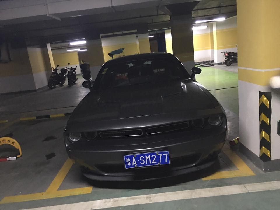 v8 vantage-大家看看这是什么车，像阿斯顿马丁一样