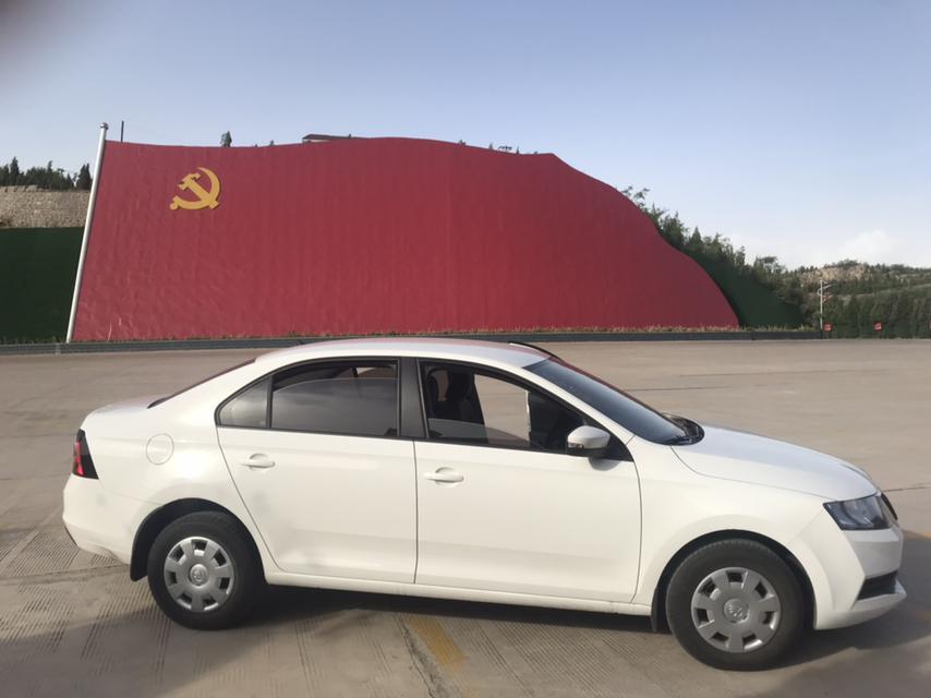 昕锐-买的自动低配，想换套轮胎，换15的好还是16的，大概多少钱