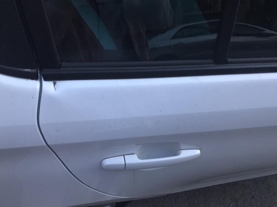 yaris l 致享-车门坏了漏了  让我换车门。4s店换 是不是原厂的，有没有色差