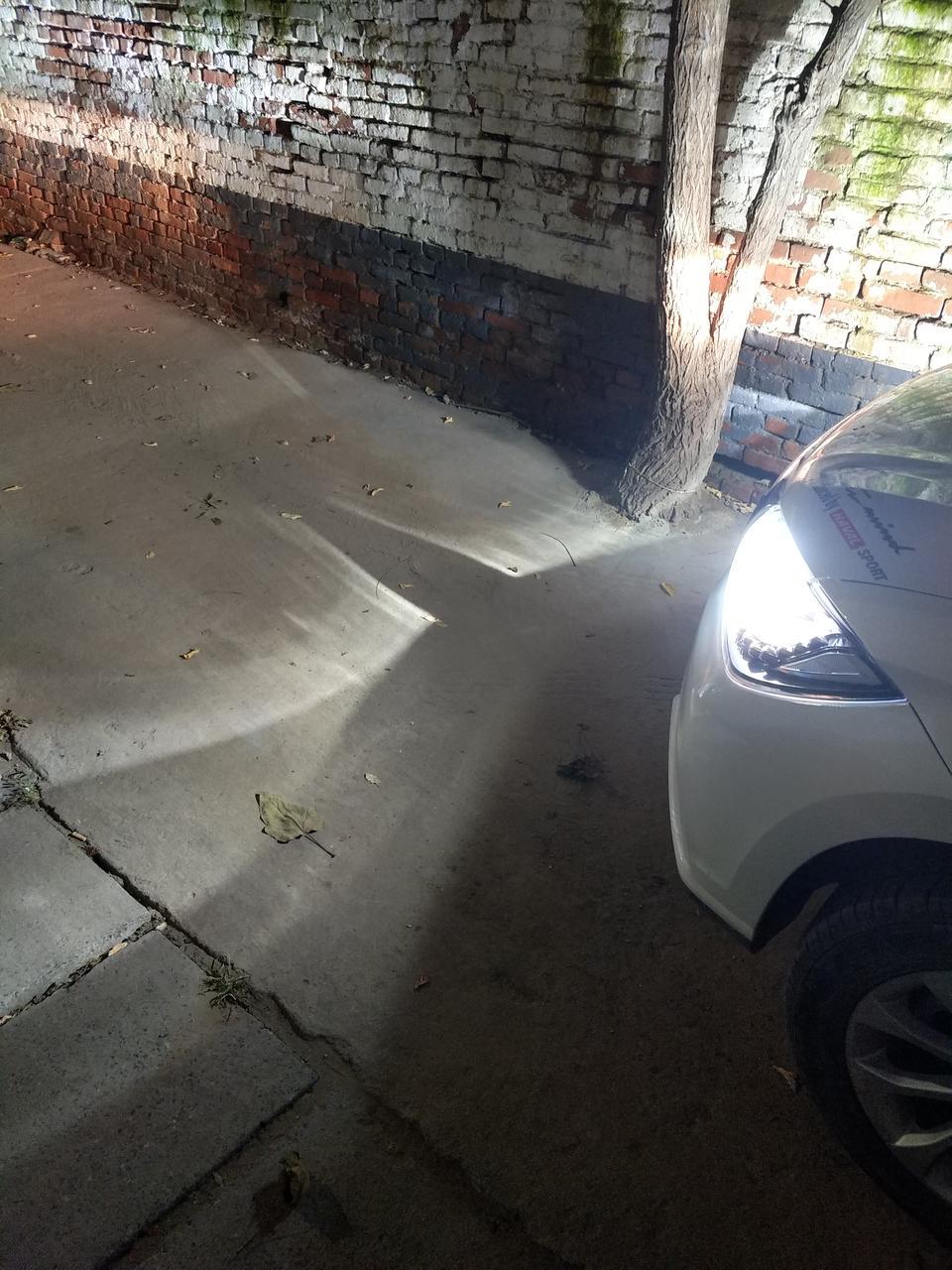 哈弗h2-有单独换LED大灯的车友吗，看效果图，是不是原车灯罩打光打的了？