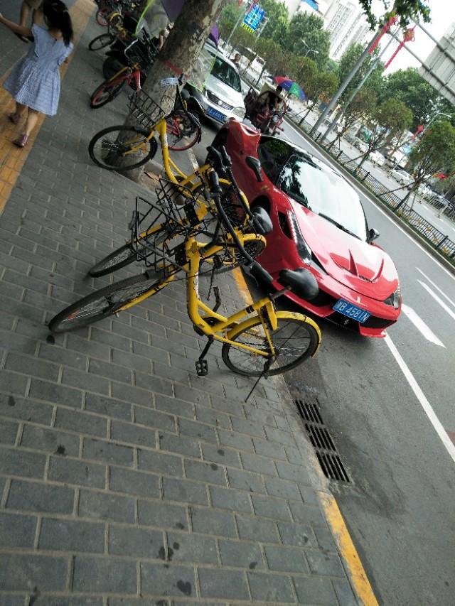 法拉利488-求问这是什么车？