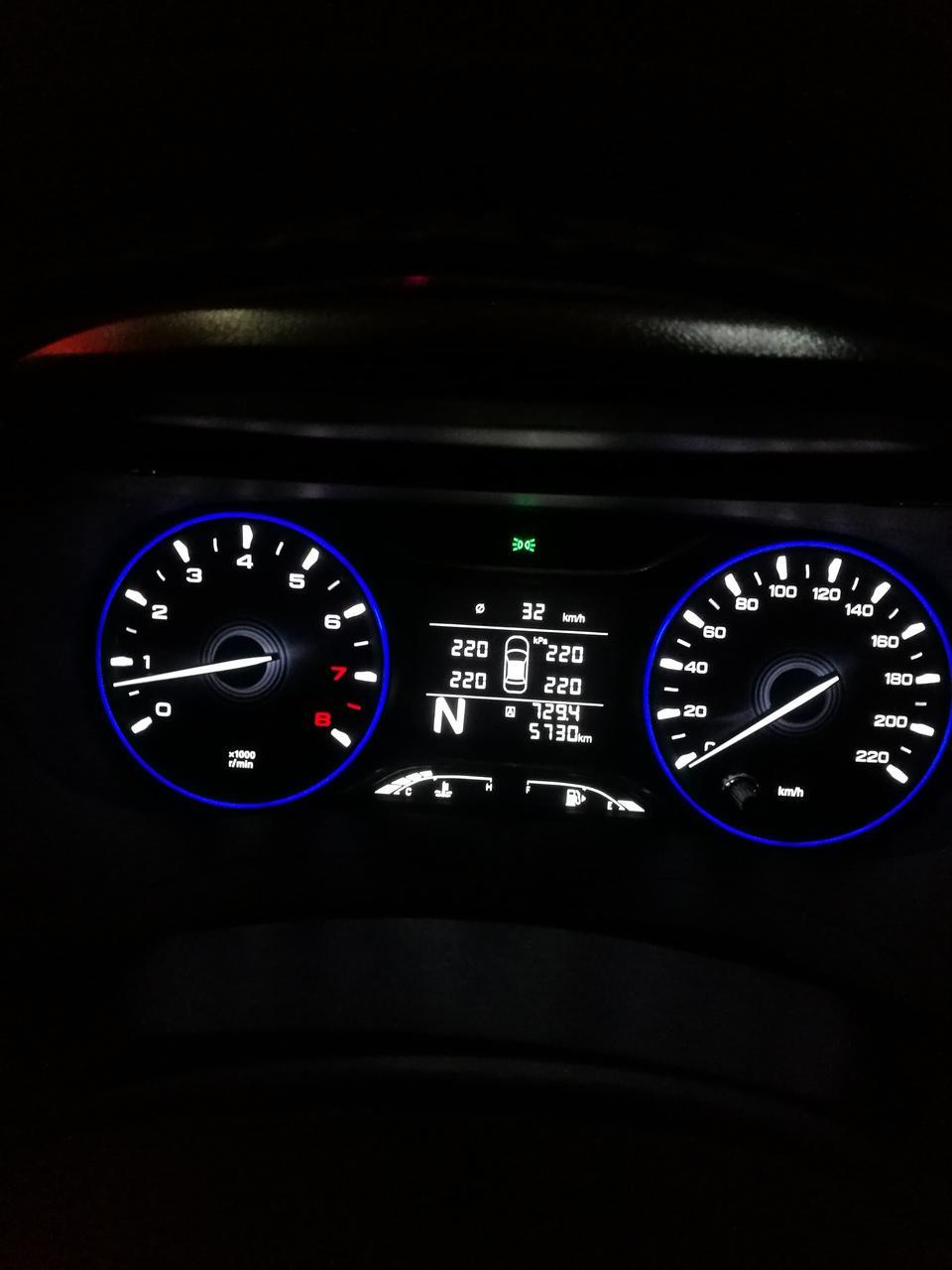 传祺ga4-提车   5个月    这次测量过油耗      92#油   
加了   275油钱     跑了600公里   预计还可以跑个100公里      不知道这个油耗    车友们是不是还行     我感觉还高了点    看图吧    
   看图吧