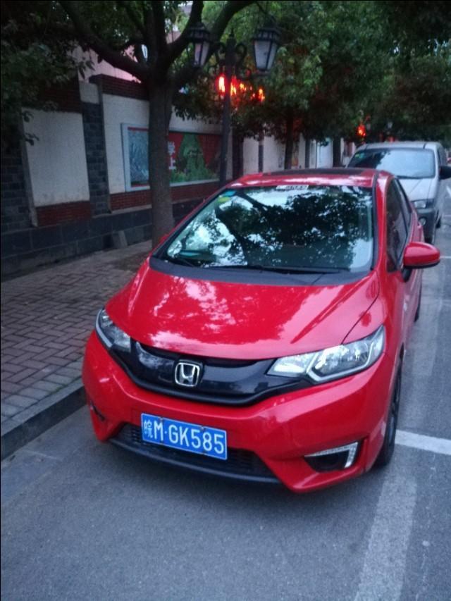 哥瑞-这个红色的本田车是什么系列产品？