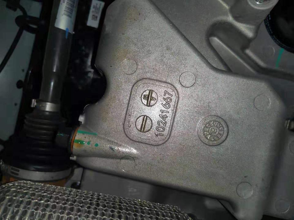 2019年2月2日提车荣威RX3，1.6L互联网智享版首保之后发动机漏油了，以为螺丝没有上紧，开去4S店上紧；过几天之后又漏油了。请问有遇到和我一样的问题吗？是什么回事?