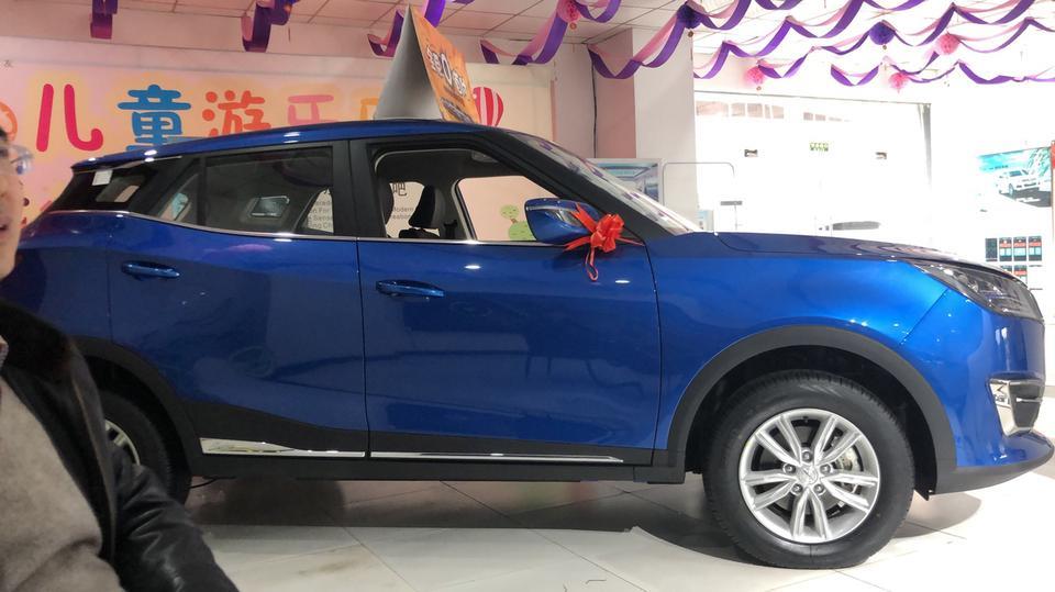 众泰t300-哪位大神知道这是什么型号的车
